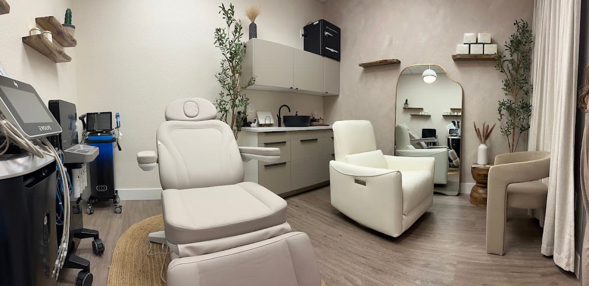 Oak & Stone Wellness and Med Spa - clinic photo