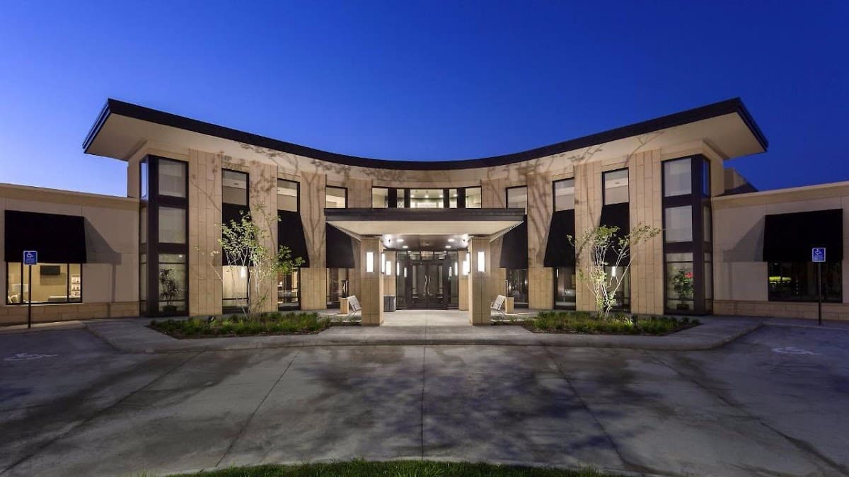 Des Moines Plastic Surgery - clinic photo