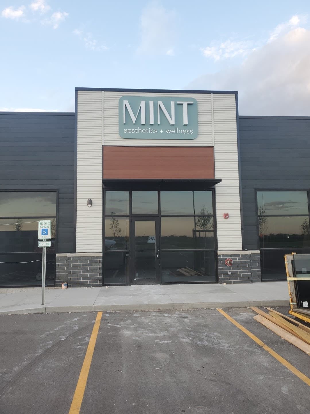 MINT Aesthetics + Wellness - clinic photo