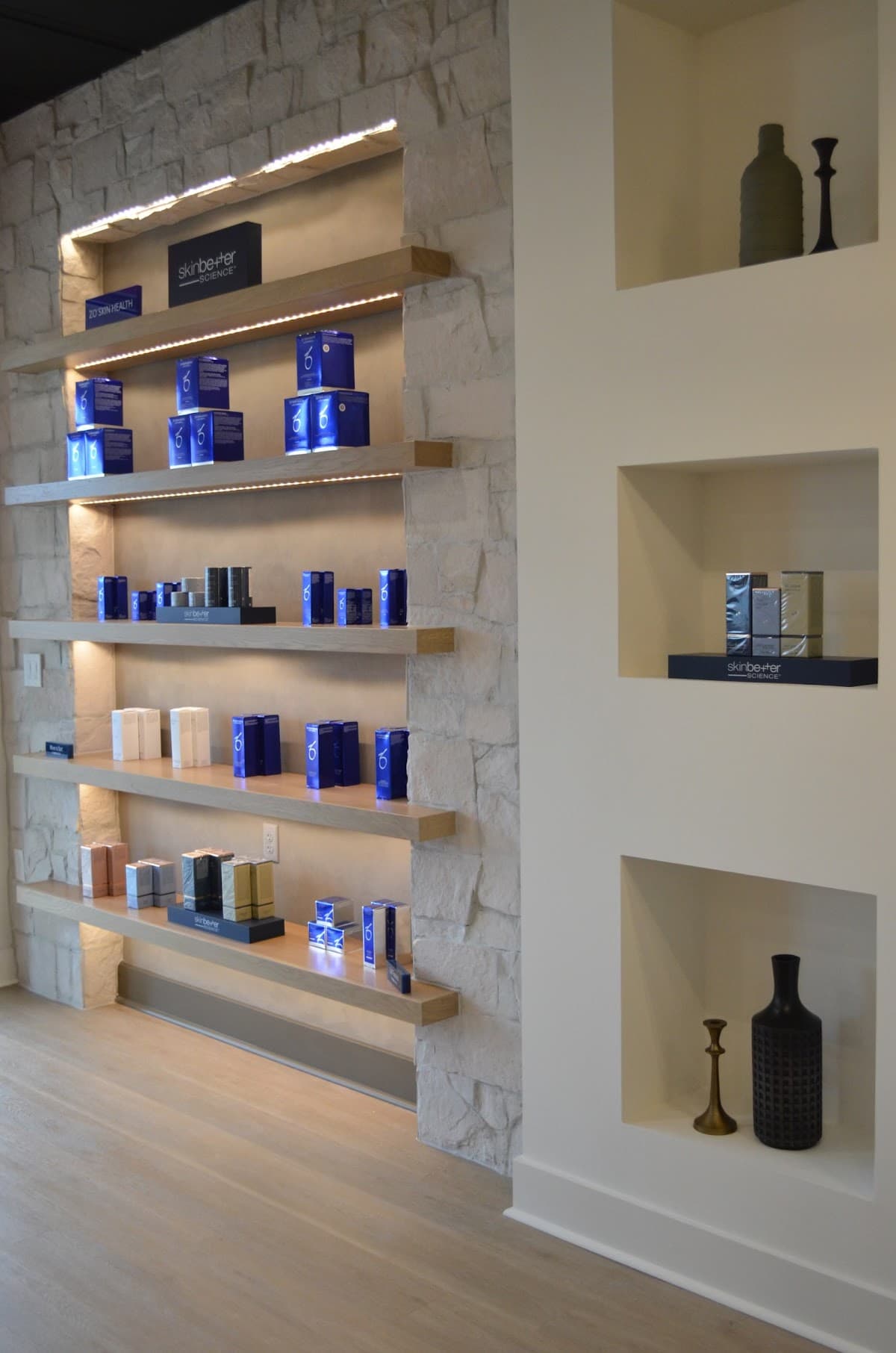 RAW BCS : Rejuvenation Aesthetics + Wellness - clinic photo