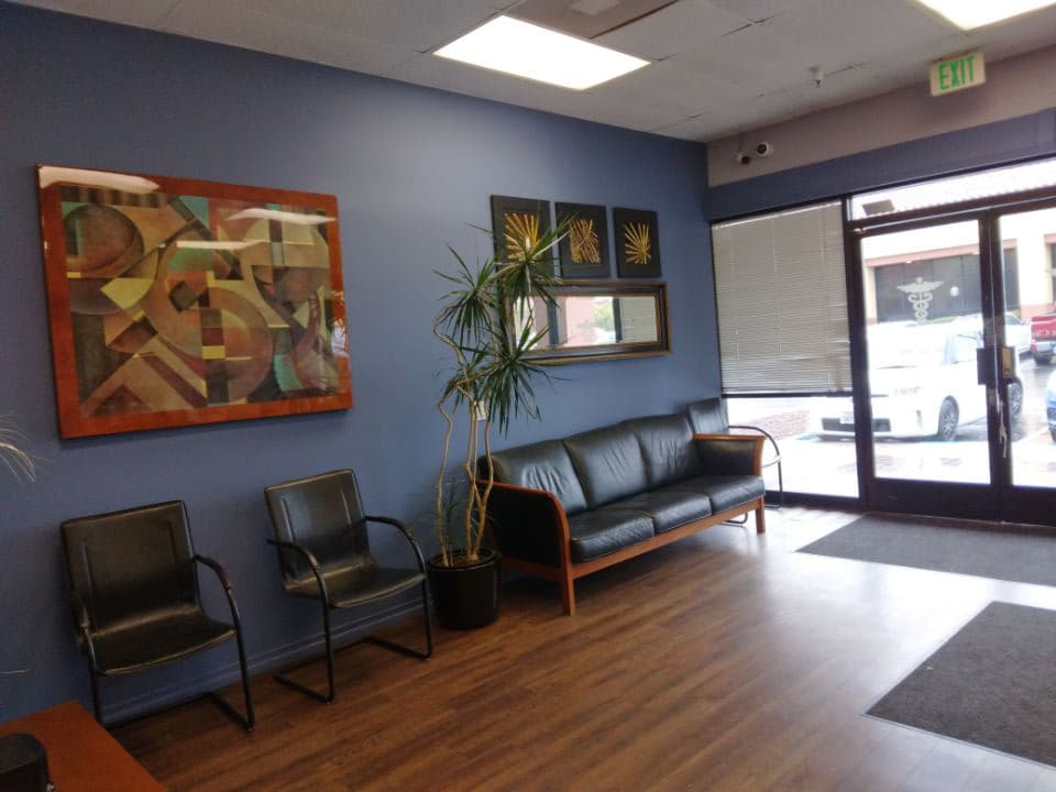 A DOCTOR'S WEIGHT LOSS CLINIC - clinic photo